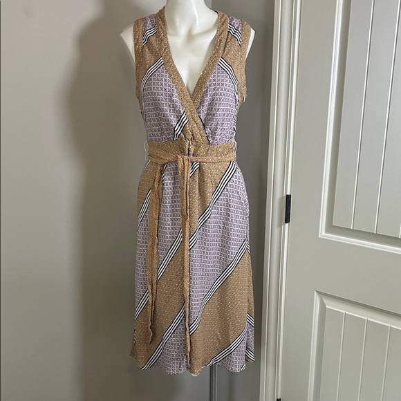 Anthropologie Maeve Carla Wrap Dress Pink Combo Vneck Tie Closure Side Zip Sz 8 - Picture 5 of 16